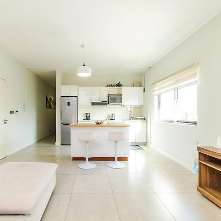 Beachcove Apartment 9 In Pereybere Pereybere Beach Εξωτερικό φωτογραφία